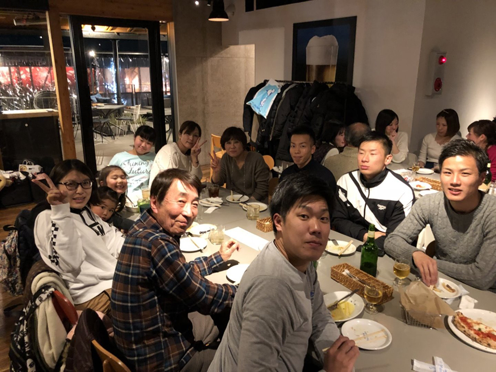 30.1.6　やまだ歯科医院とアイオライト合同の新年会と歓送迎会を行いました！