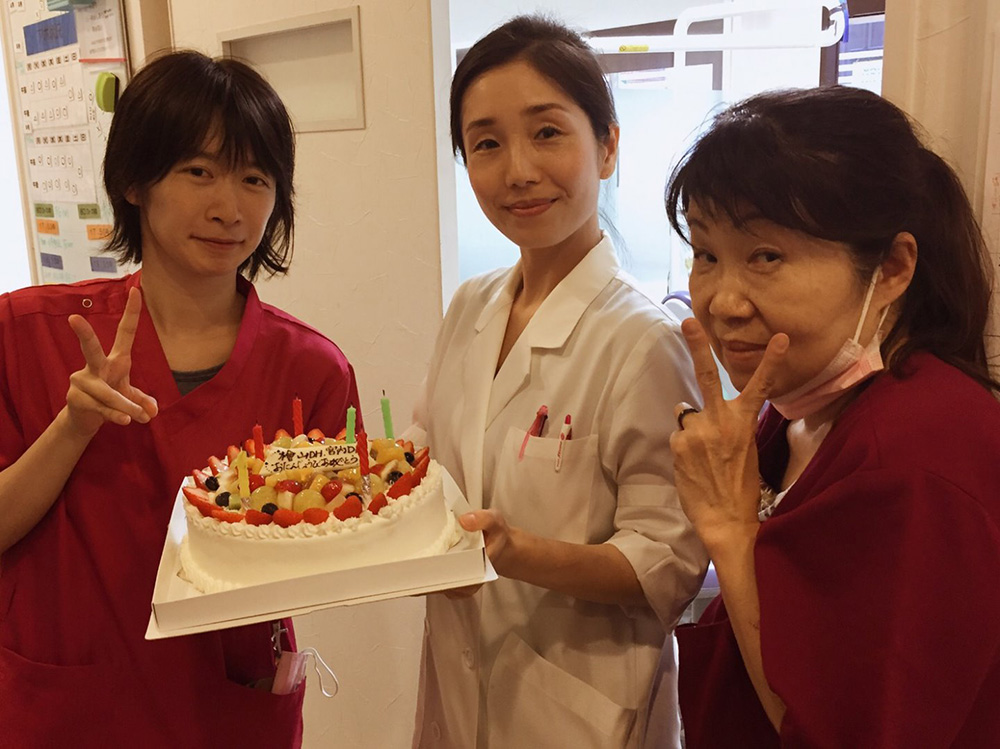  H２９．８．２３　スタッフの誕生日のお祝いを行いました